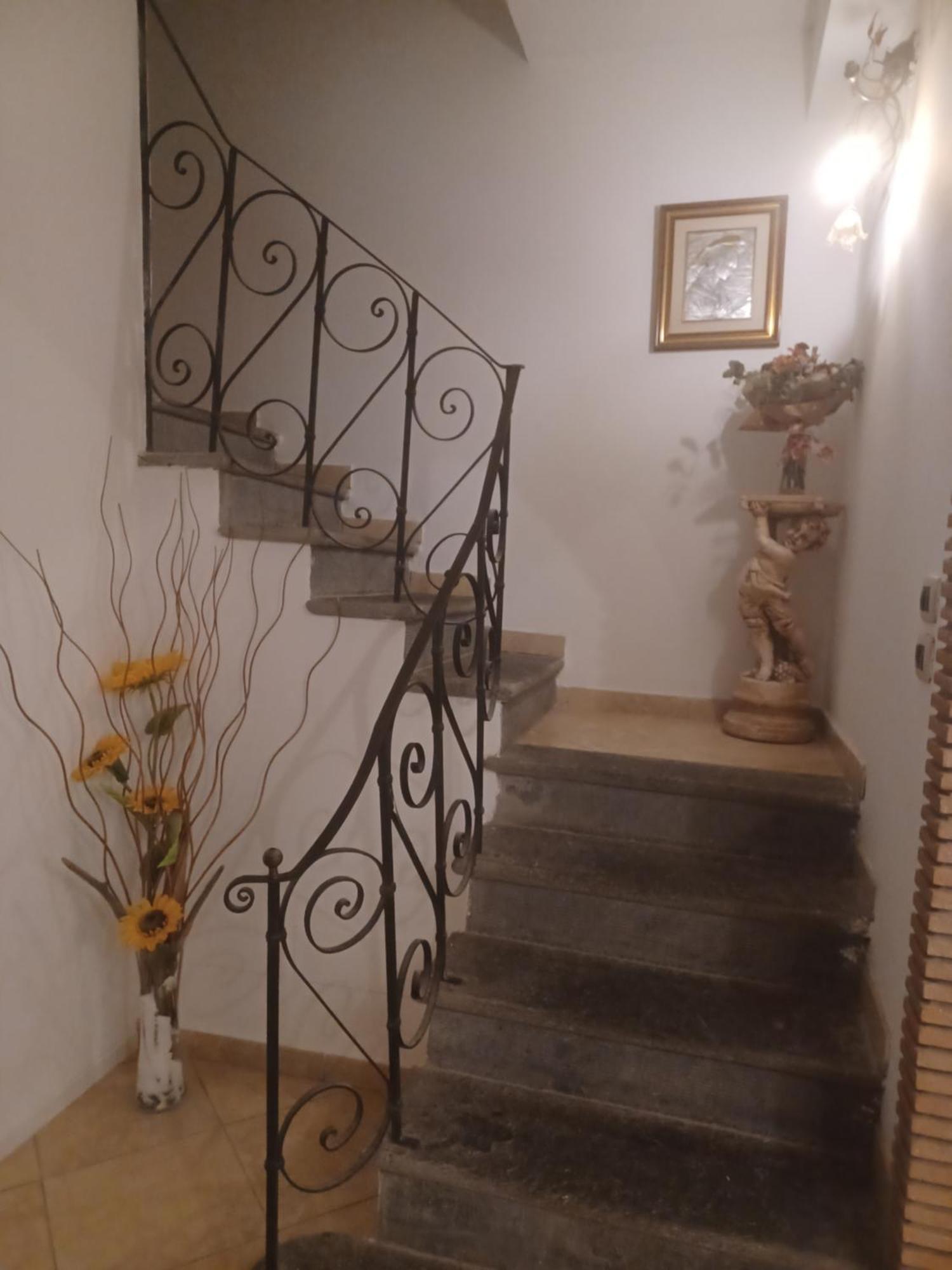 La Favola A Rovescio Camaiore