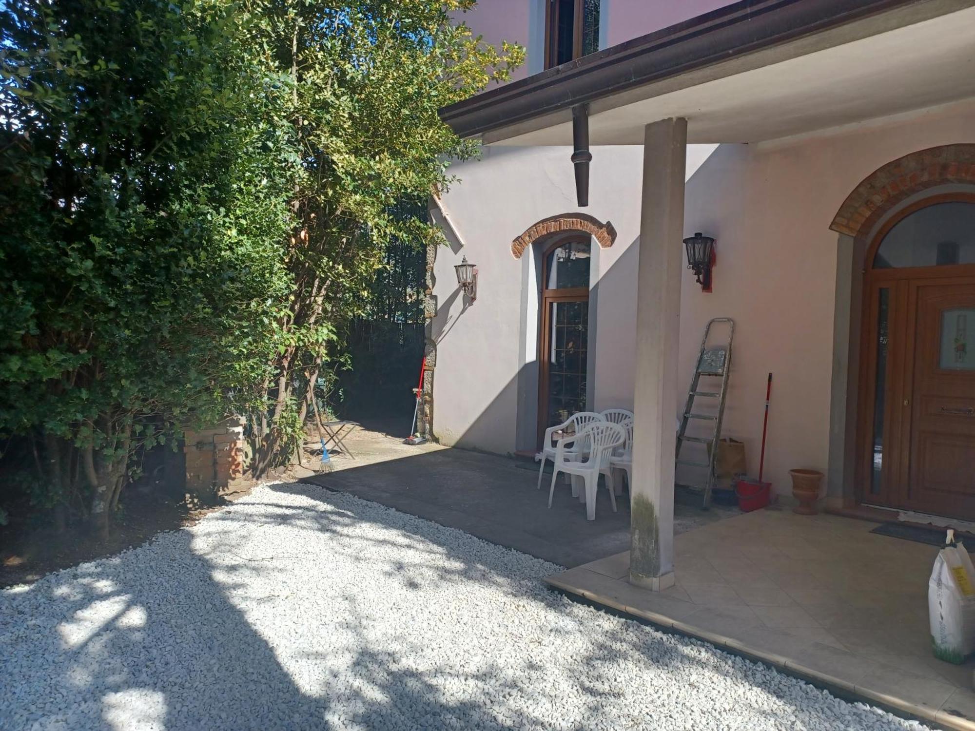 La Favola A Rovescio Camaiore