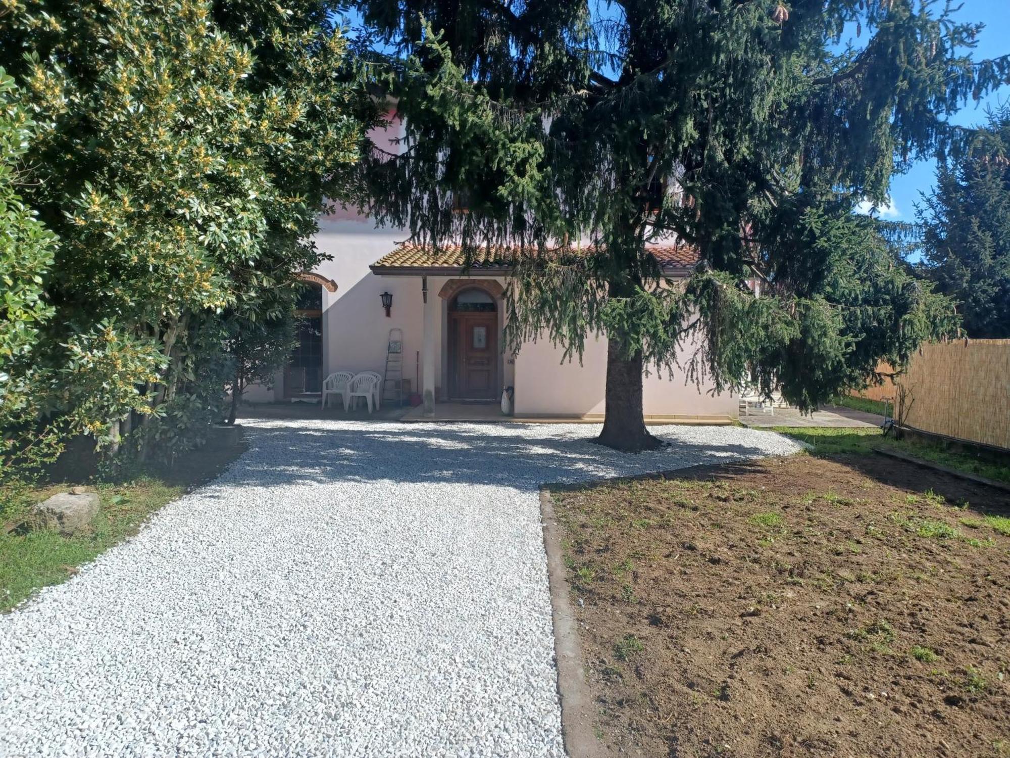 La Favola A Rovescio * Camaiore